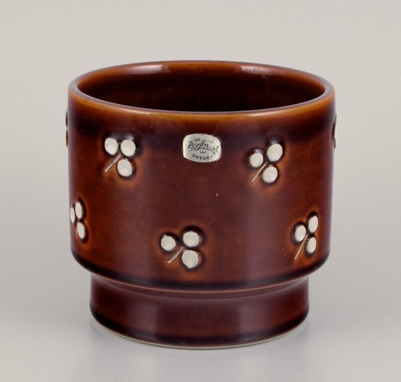 Sylvia Leuchovius for Rörstrand Atelje Ceramic pot in brown glaze