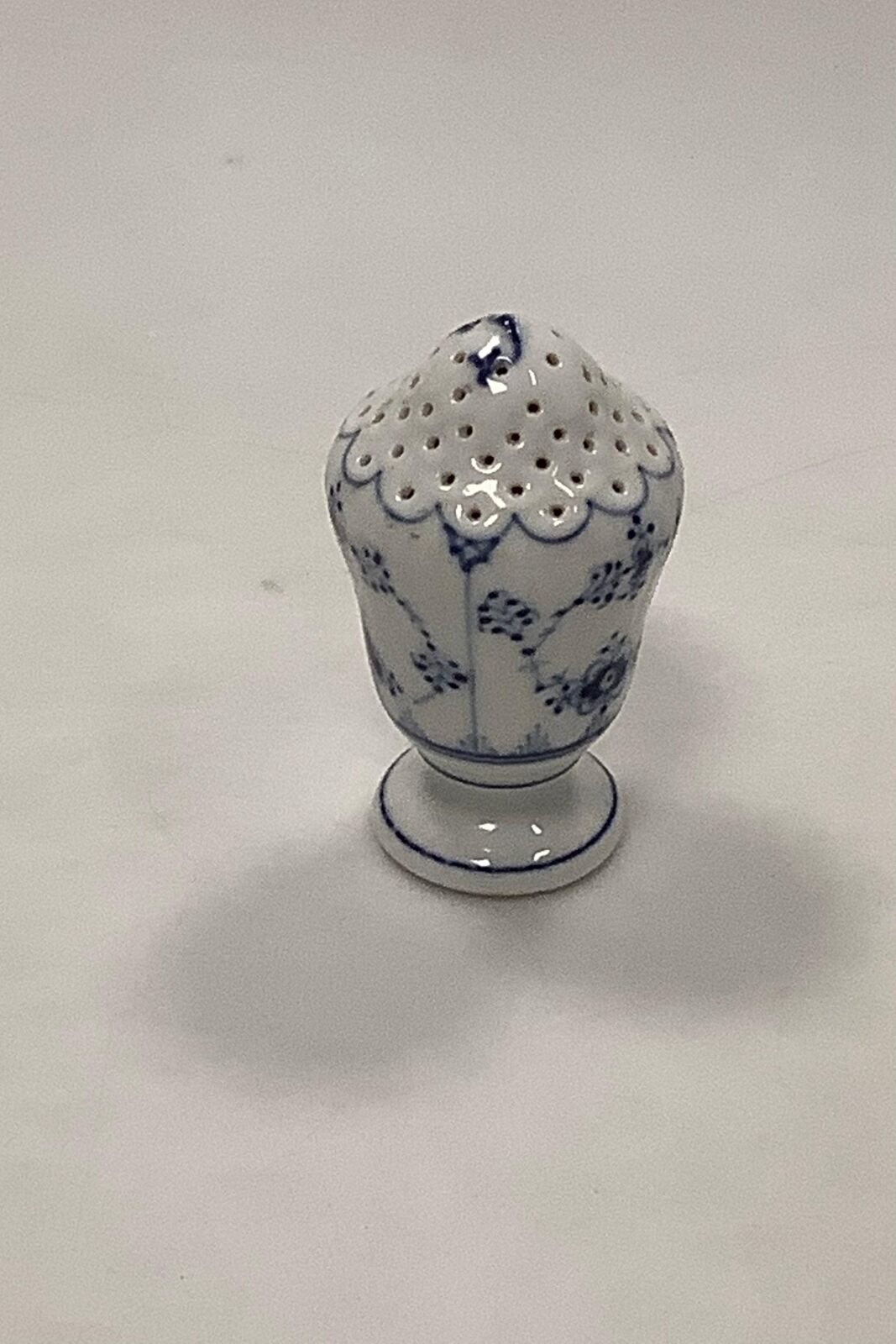 Royal Copenhagen Blue Fluted Plain Pepper Shaker No 467