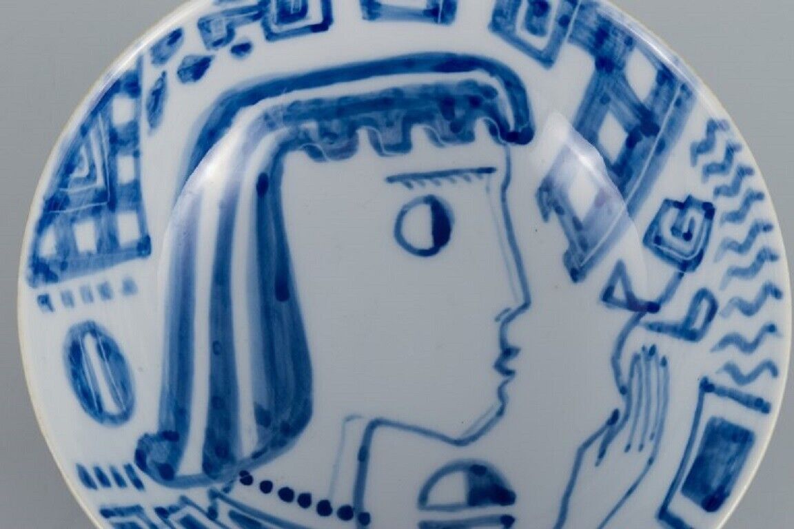 Gunnar Nylund for Rörstrand  Unique ceramic bowl hand-painted with female face