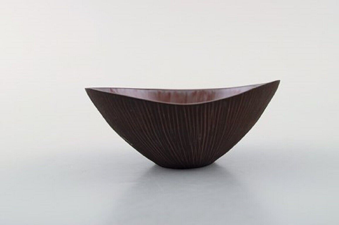 Sven Hofverberg (1923-1998) Swedish ceramist Two unique glazed ceramic bowls