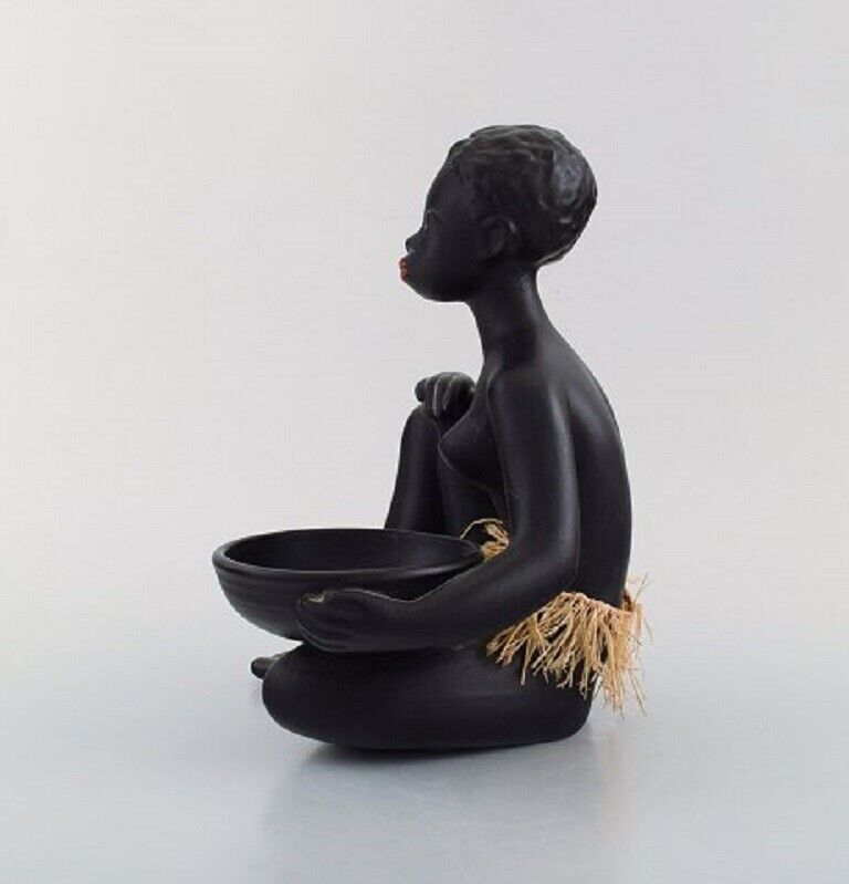 Gmundner Ceramics Austria Nude "Negresse" sculpture in black ceramic