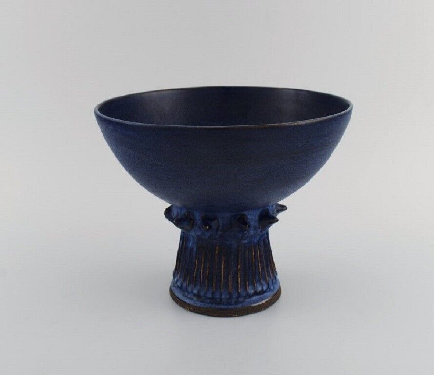 Irma Yourstone (1911-1988) Sweden Bowl on foot in glazed stoneware