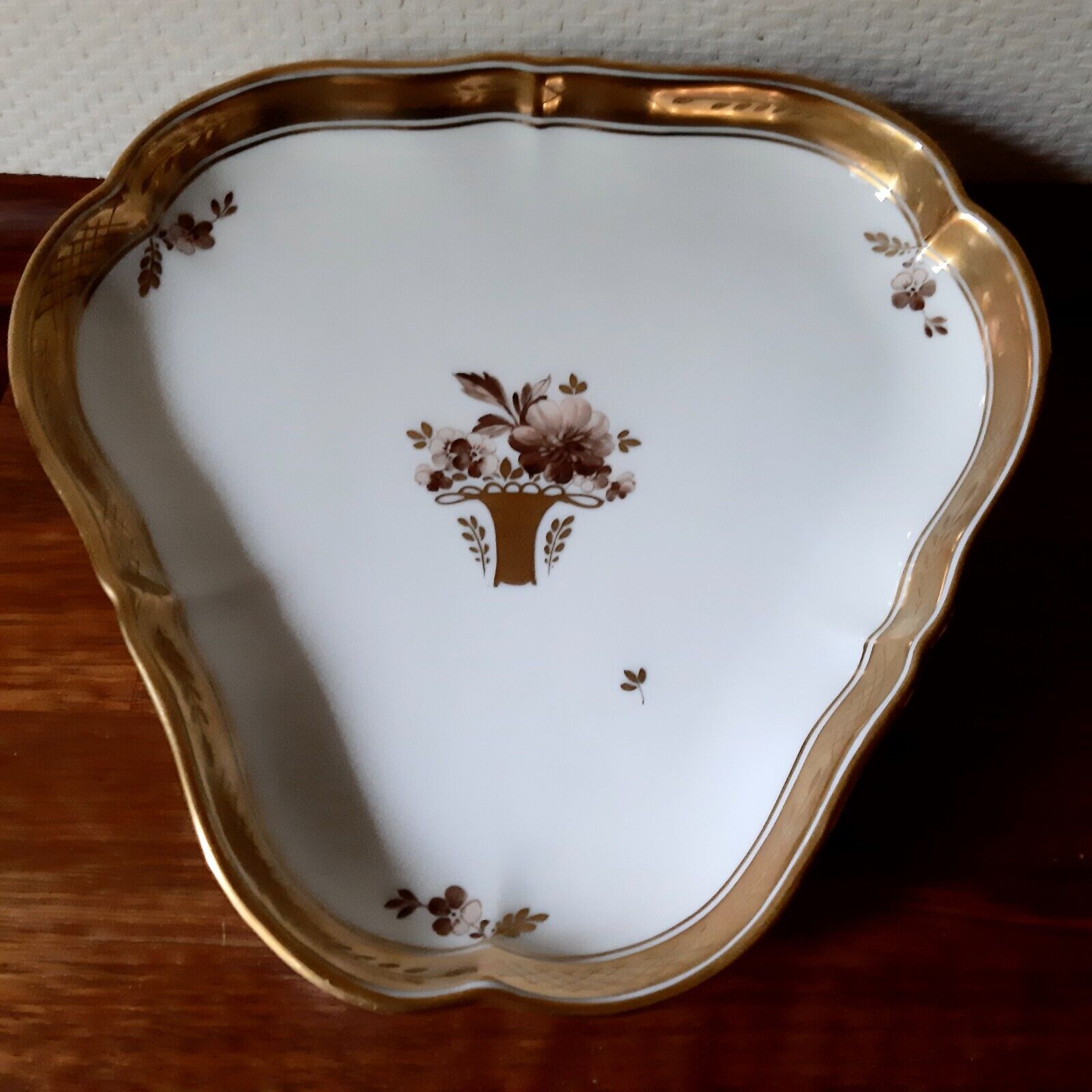 Triangular Cake Dish # 595-9045 GOLDEN BASKET Royal Copenhagen 1928-35 Fact 1