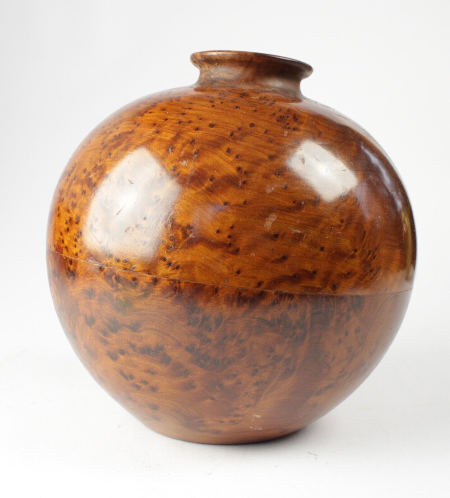 Turned wood vase probably alder-root