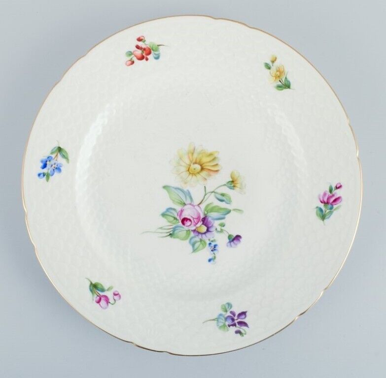 Bing  Grøndahl Saxon Flower  set of four porcelain dinner plates with flowers