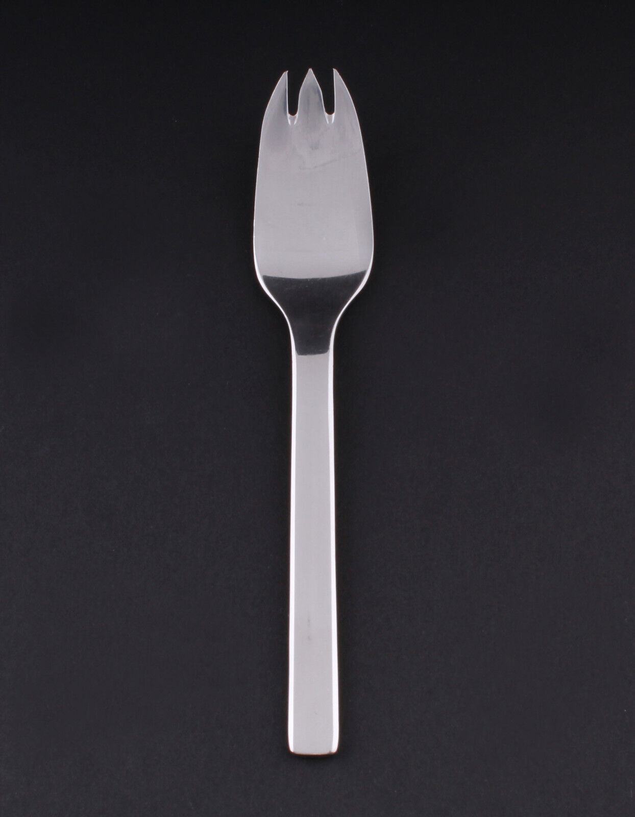 Georg Jensen Denmark Tuja / Tanaqvil Pastry Fork Steel 3310043