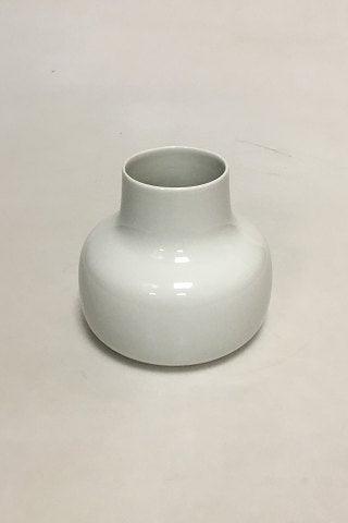 Bing & Grondahl "White Koppel" Vase no 686