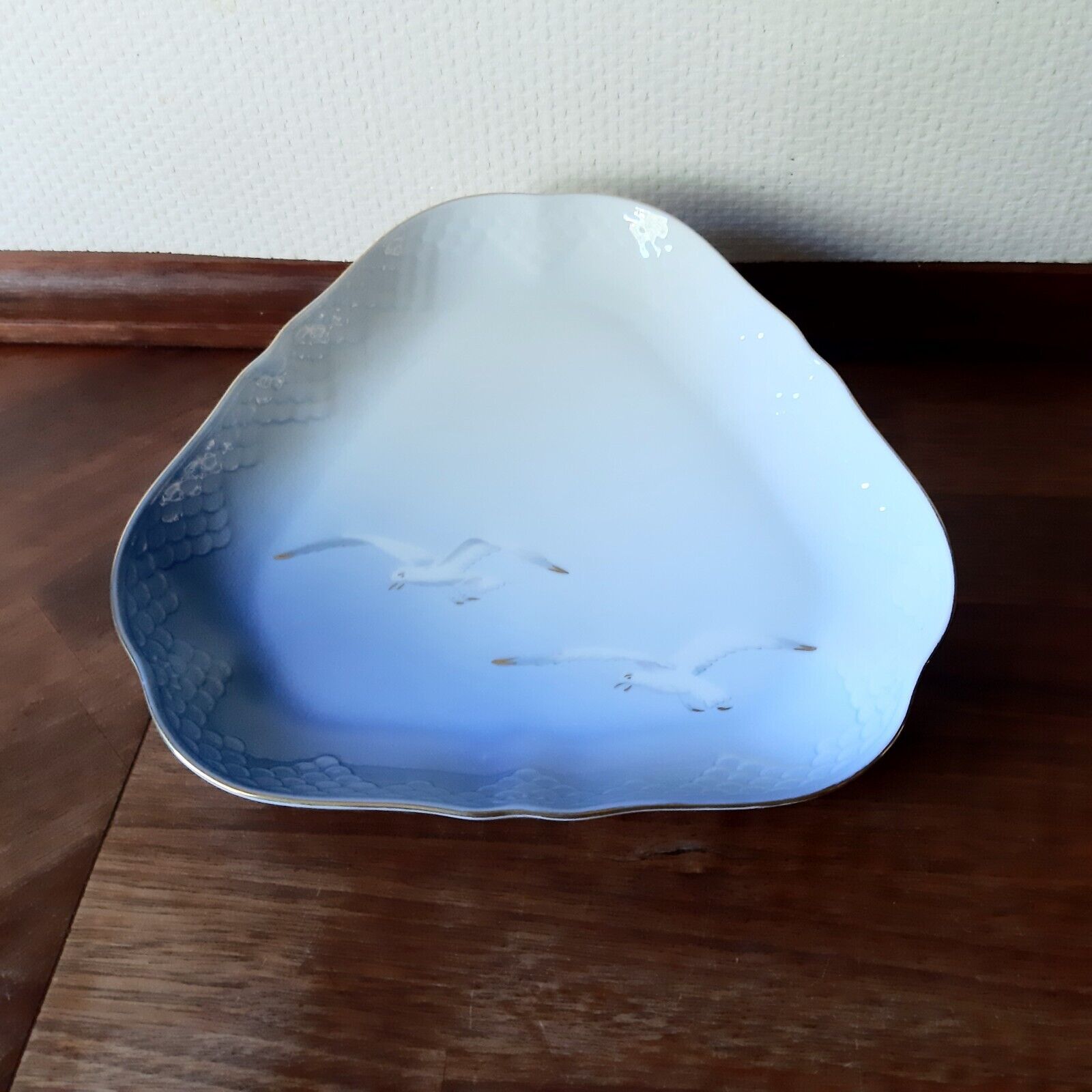 Triangular Dish # 40 SEAGULL w GOLD  Bing  Grondahl Royal Copenhagen 1962-70