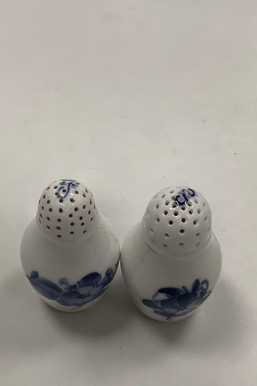 Royal Copenhagen Blue Flower Braided Salt and Pepper Shaker No 8221/8225