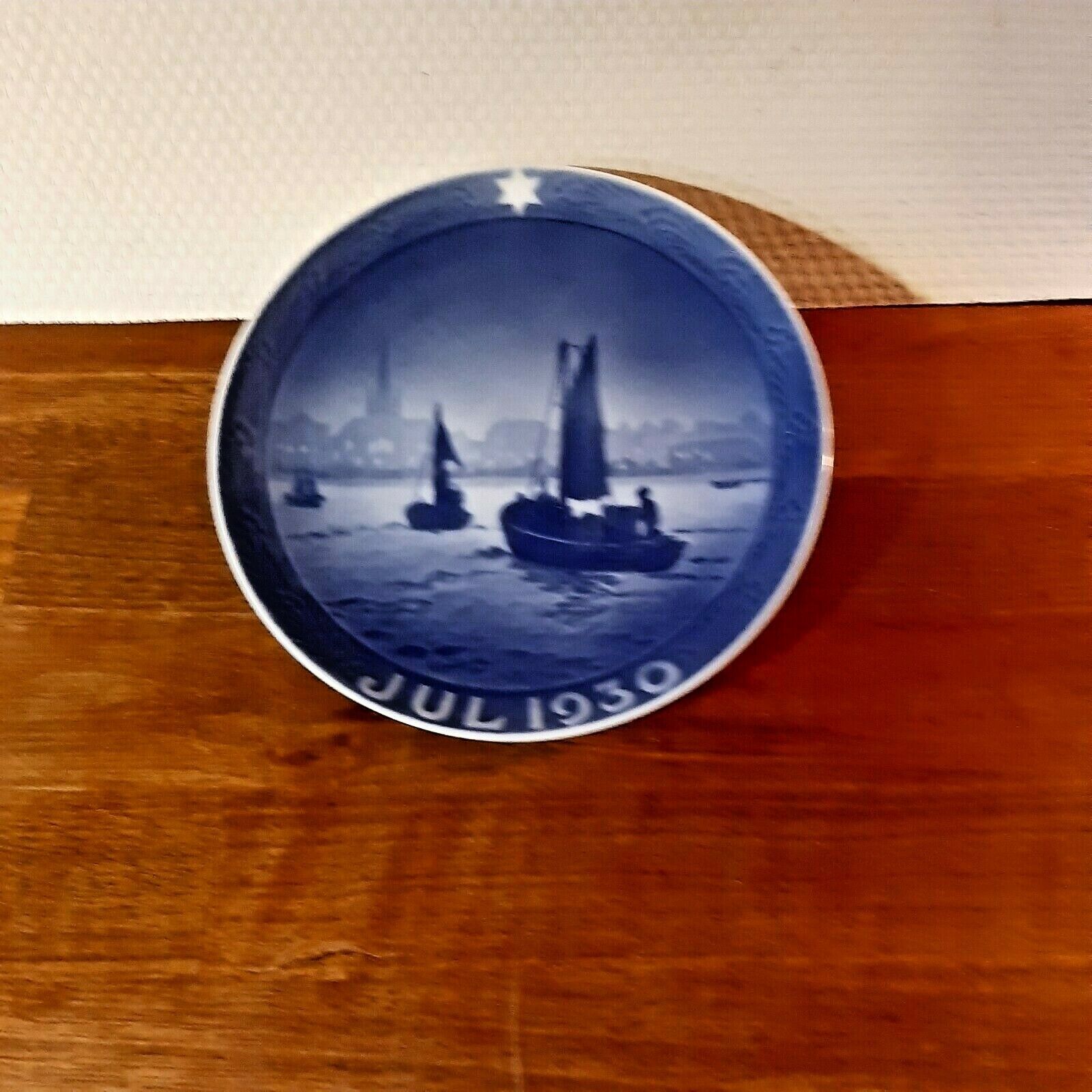 OLD 1930 Christmas Plate Fishing Vessels on way to Harbour ROYAL COPENHAGEN 1st