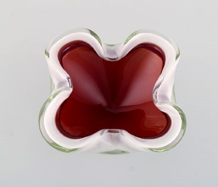 Two Murano bowls in red and white mouth blown art glass Italian design