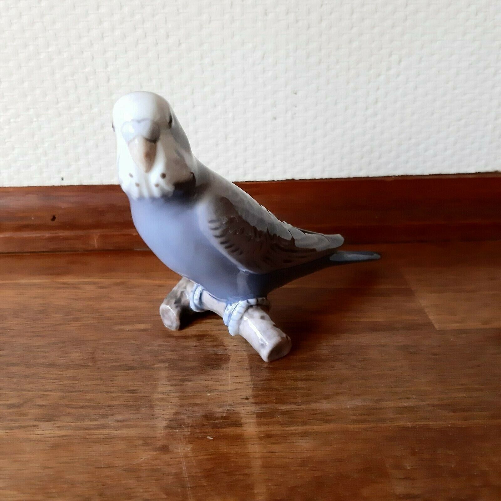 BUDGERIGAR Blue Sv Jespersen for Bing & Grondahl Royal Copenhagen # 2210 Fact 1