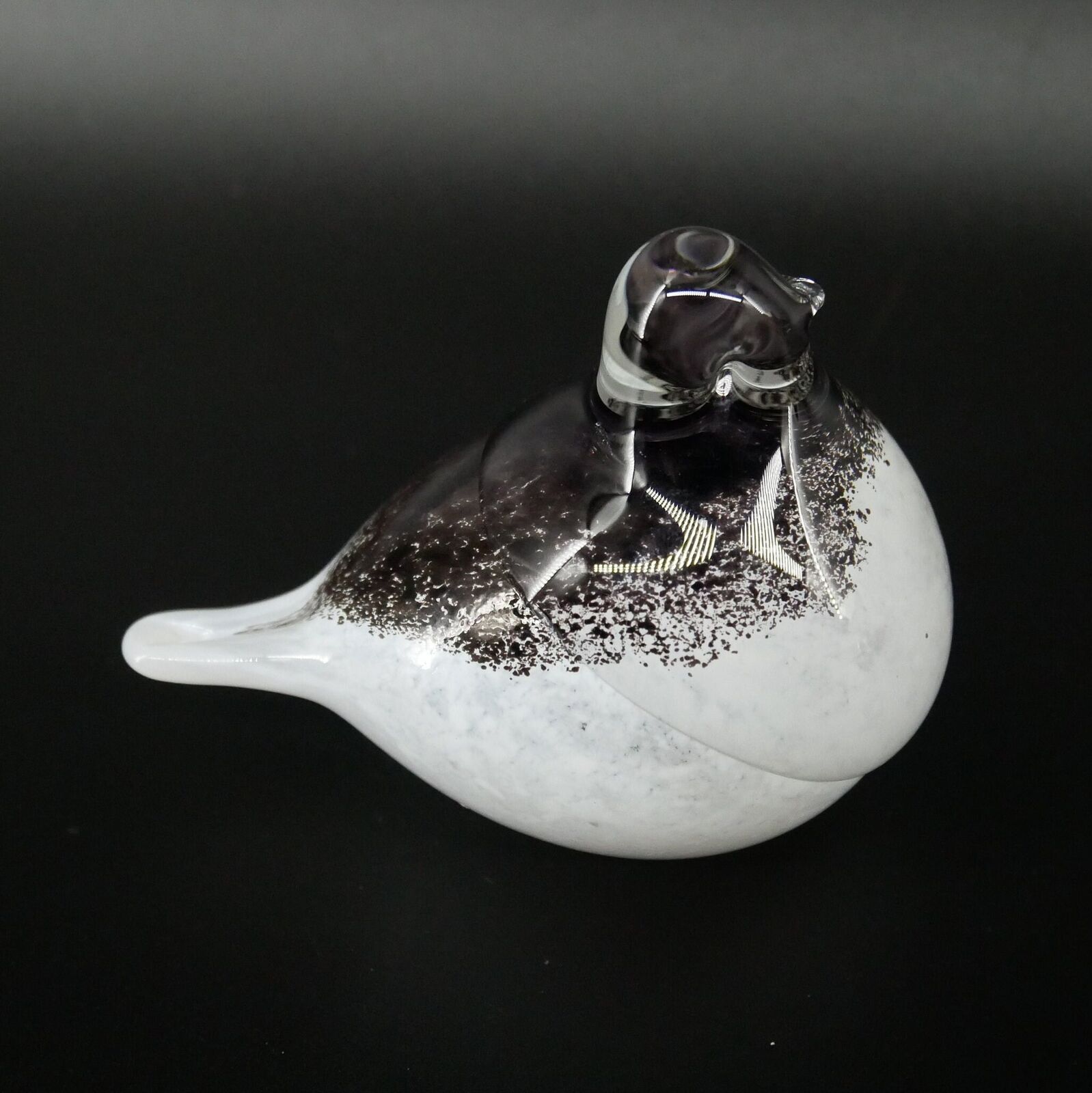 Vintage Elegance: Haparanda Glassbruk Art Glass Bird from the '80s – Swedish