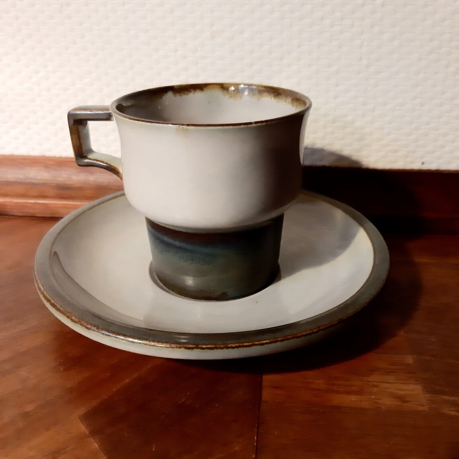 2 Coffee Sets - 2 Cups  2 Saucers - TEMA  # 305 Bing  Grondahl Denmark Fact 1