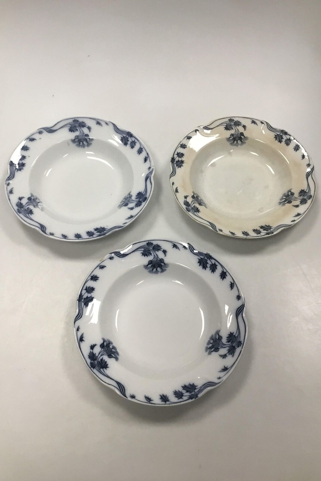 Villeroy and Boch Milla / Thistle Deep Plate