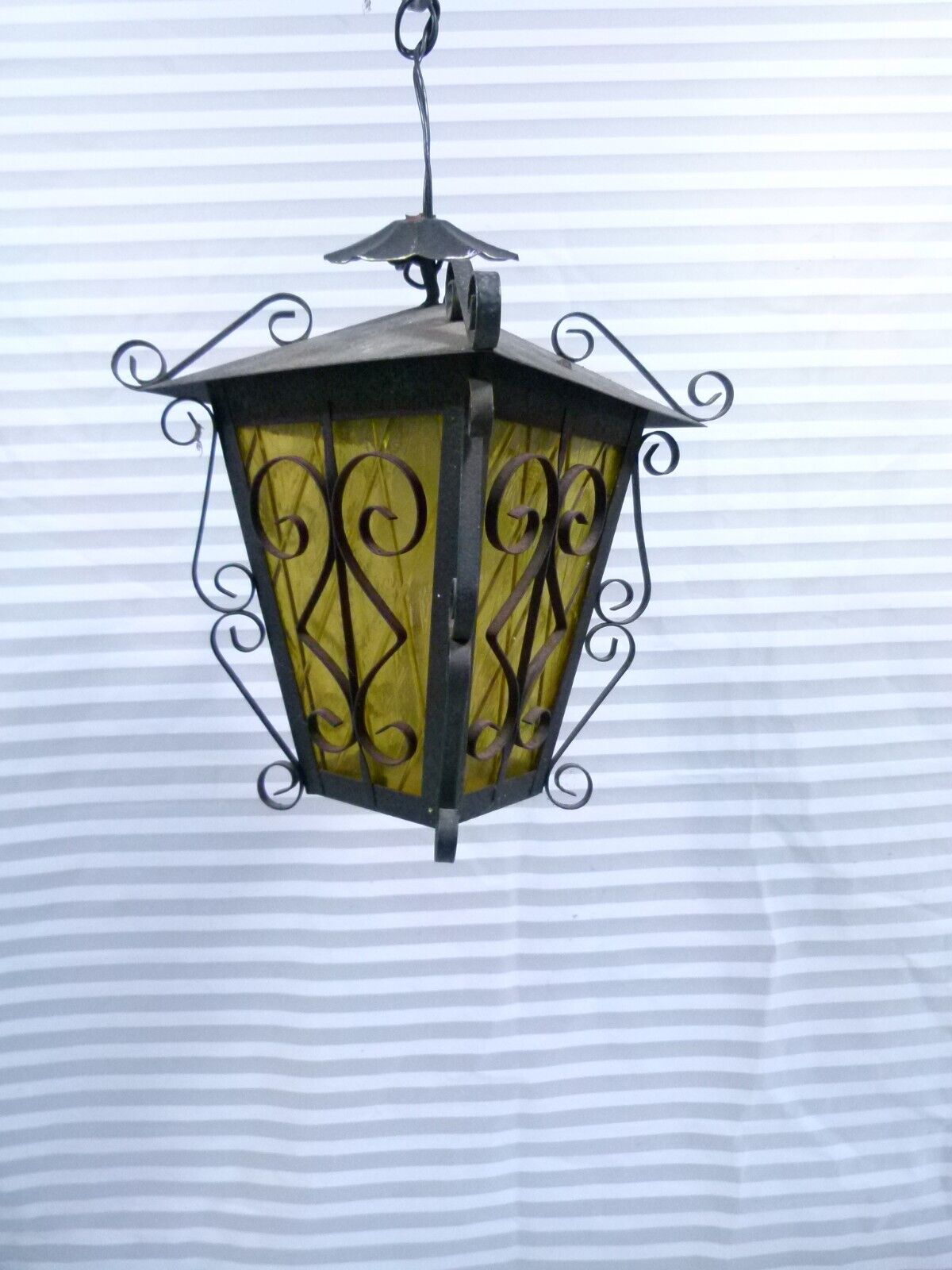 Stained glass lamp