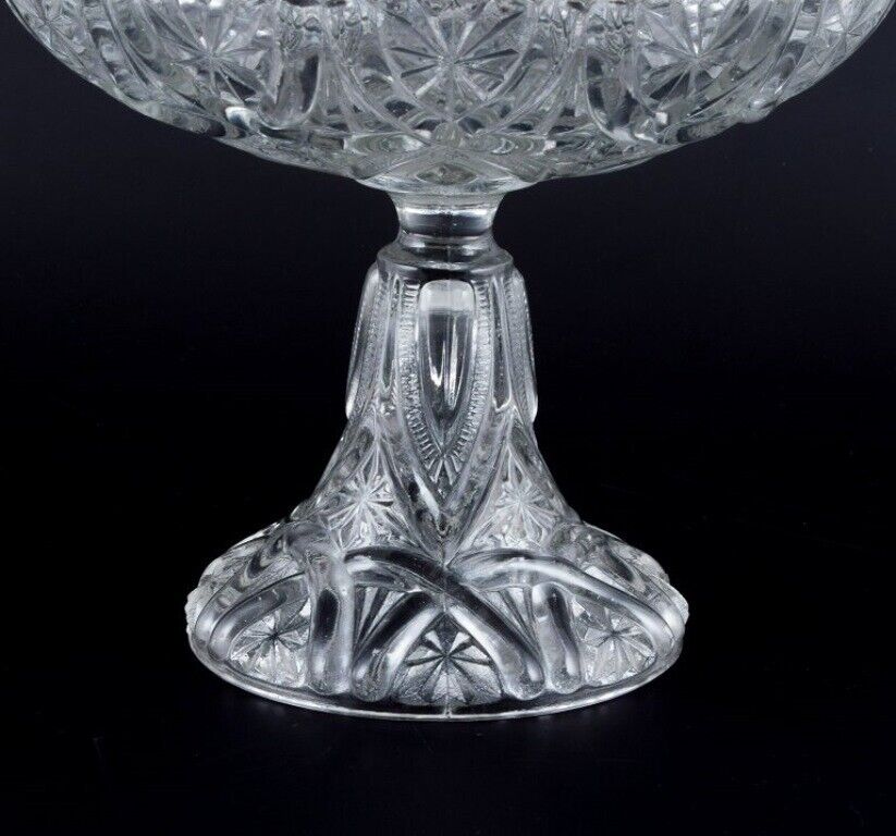 Val St Lambert Belgium Large centerpiece in clear crystal glass