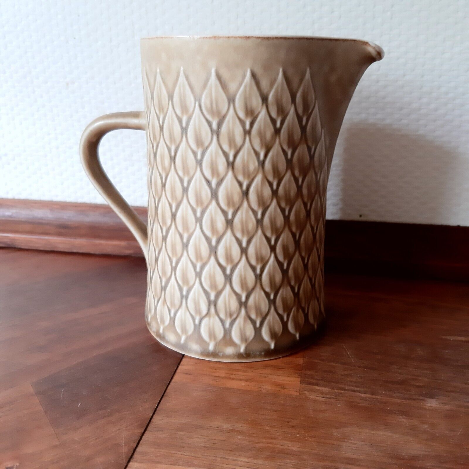 RELIEF MILK Jug 14 cm Jens H Quistgaard Bing  Grondahl Kronjyden Denmark