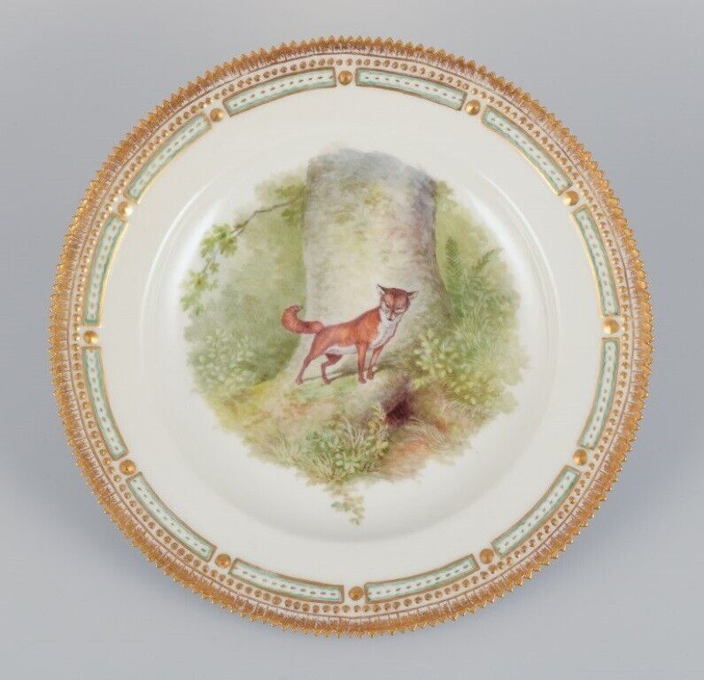 Royal Copenhagen Fauna Danica dinner plate with a motif of a fox 1926