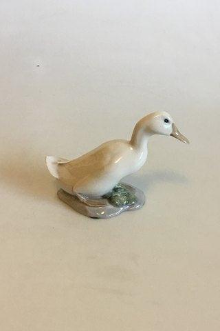 Royal Copenhagen Figurine of White Duck No 1192