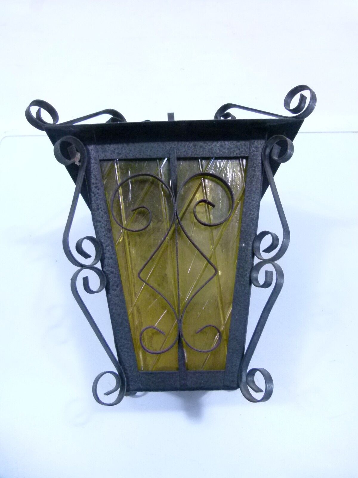 Stained glass lamp