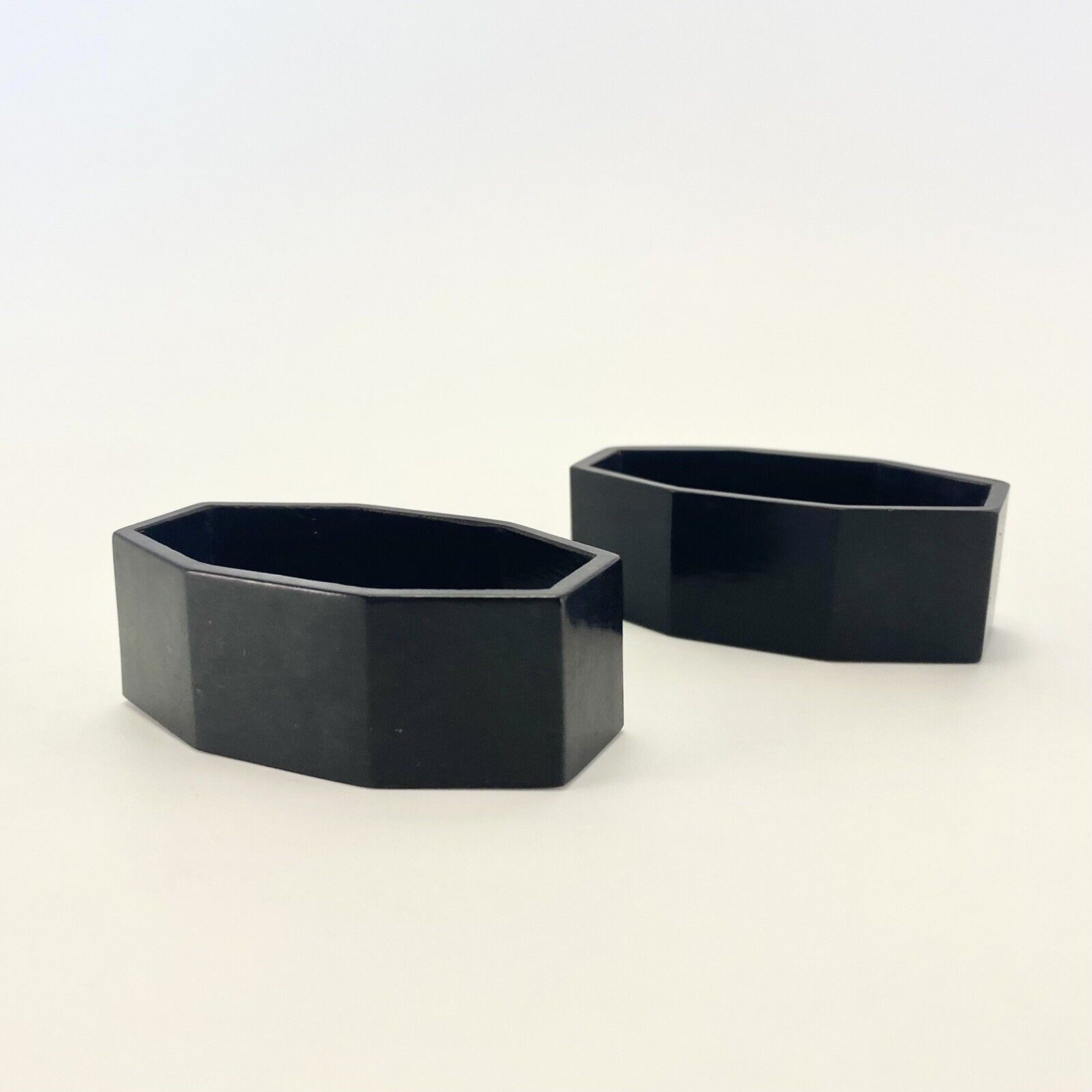 Pair of Vtg Antique Art Deco Napkin Rings Black Geometric Early Plastic Bakelite