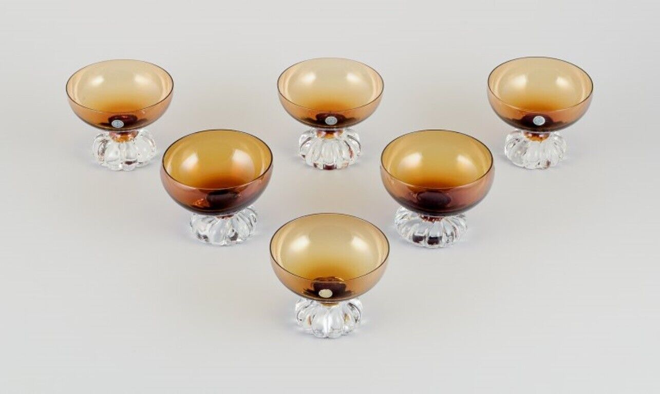 Åseda Glasbruk A set of six cocktail glasses/dessert bowls in art glass