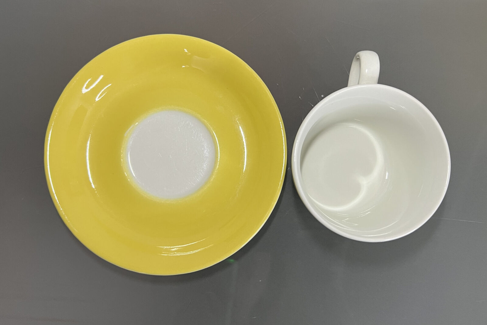 Arabia POP Yellow Coffee Cup Set by Göran Bäck