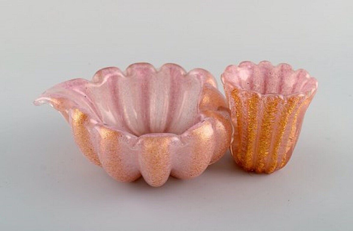 Barovier and Toso A pair of organically shaped bowls in pink art glass