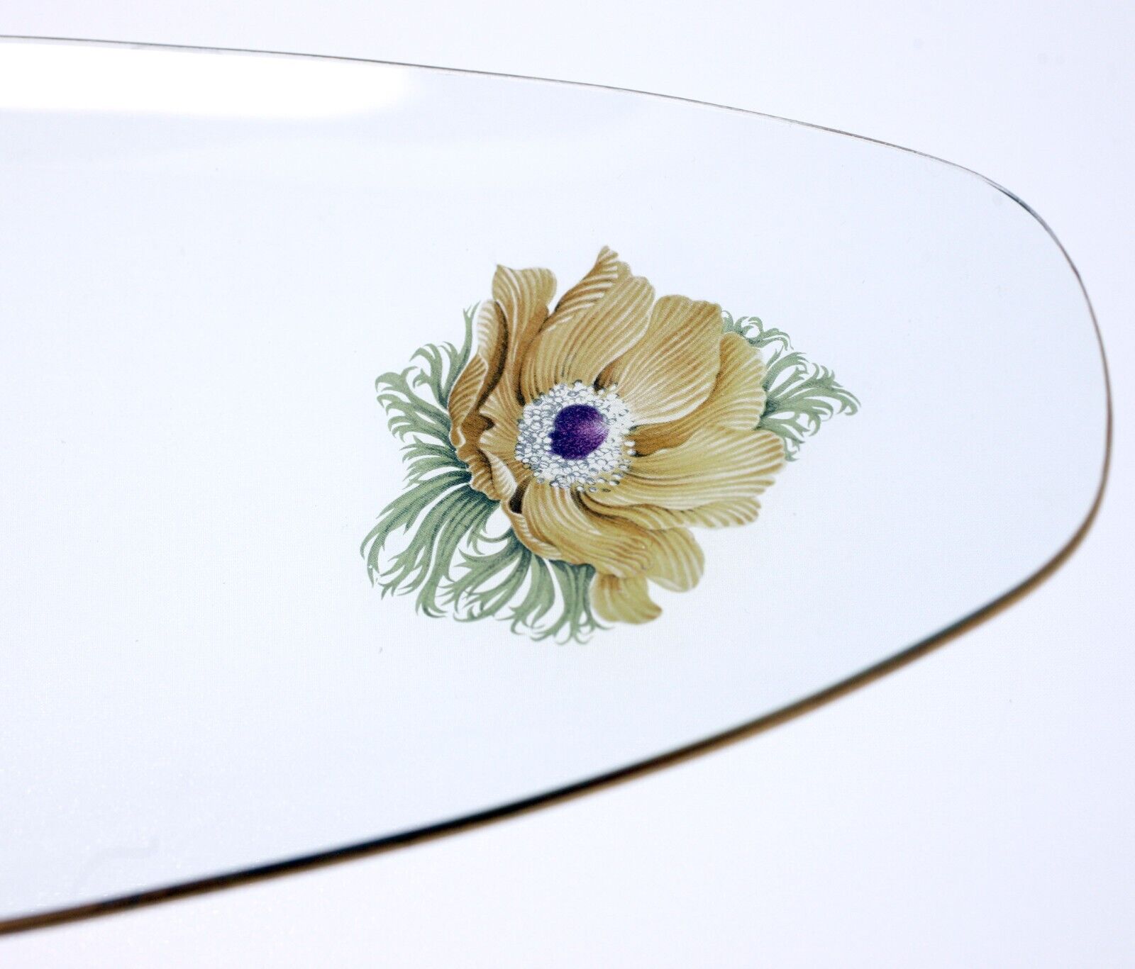 Vintage oval shaped glass dish with a floral detail-circa 1960s-Weight 284g
