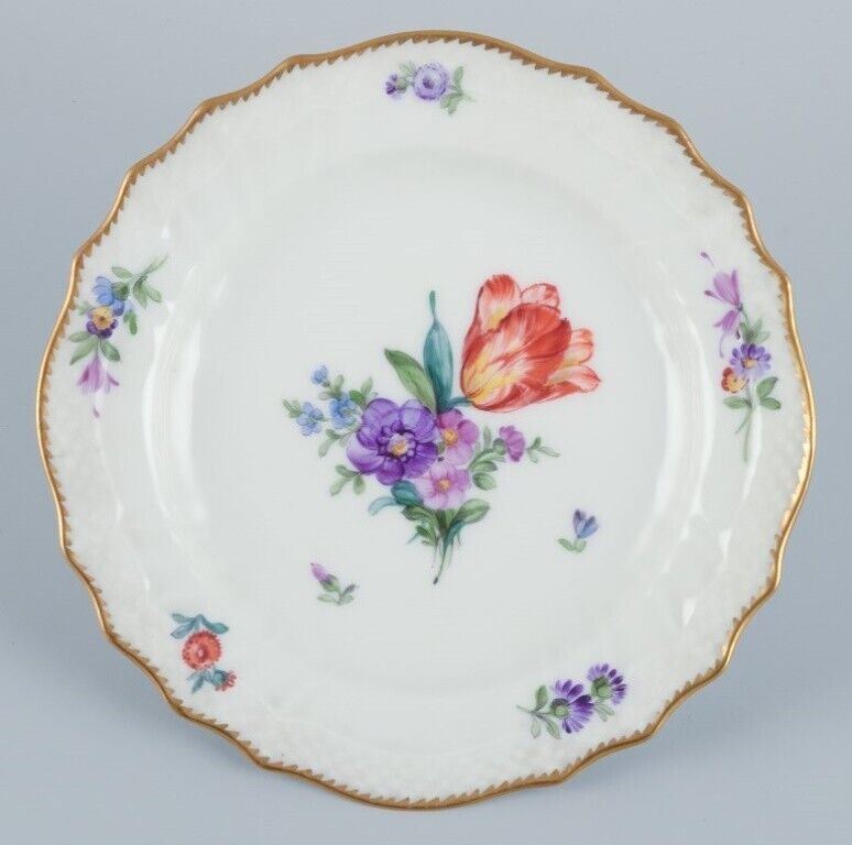 Royal Copenhagen Saxon Flower a bowl and a plate 1920s/30s