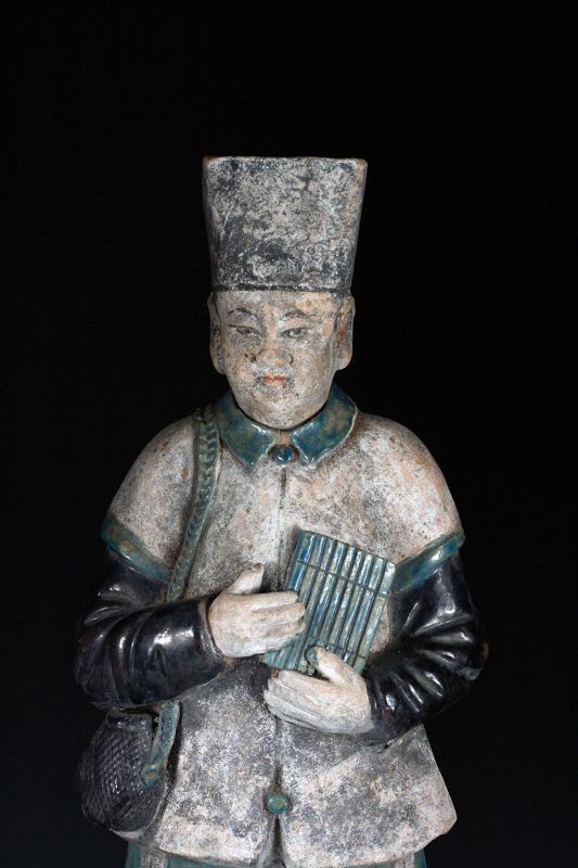 *SC* AN XXL CHINESE POTTERY FIGURE OF  MALE ATTENDANT MING DYNASTY