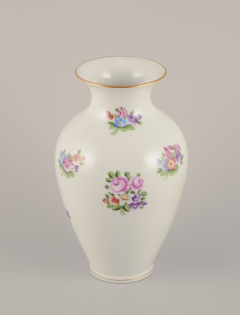 Herend Hungary Large porcelain vase hand-painted with  flower motifs