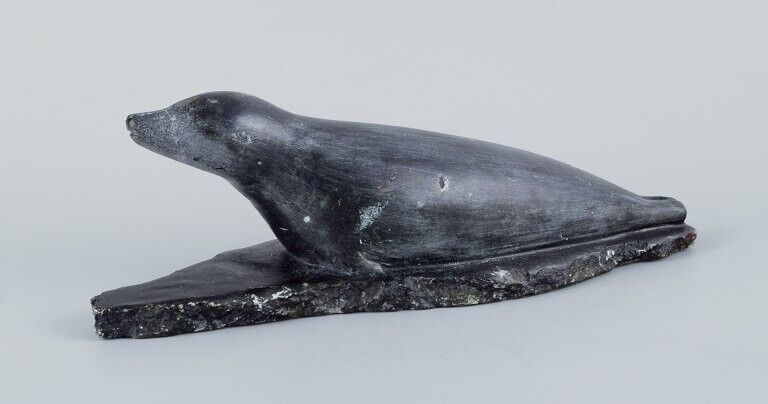 Greenlandica Ortôrak large sculpture of a lying seal made of soapstone