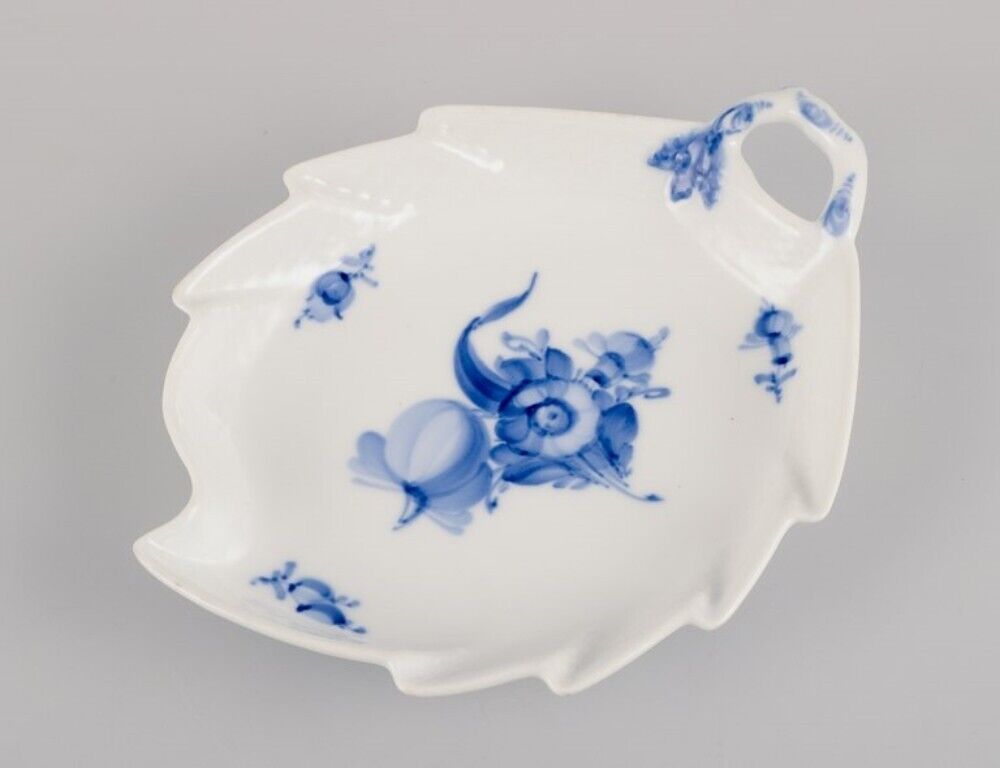 Royal Copenhagen Blue Flower Braided leaf-shaped dish with handle