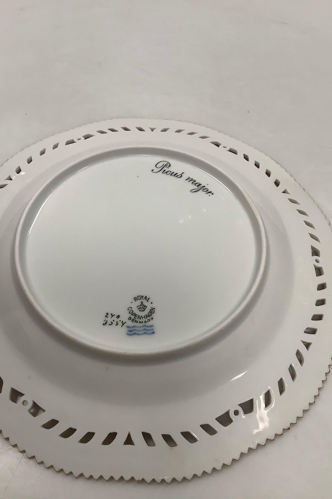 Royal Copenhagen Flora Danica Birds Lunch plate No 20/3554 with openwork edge