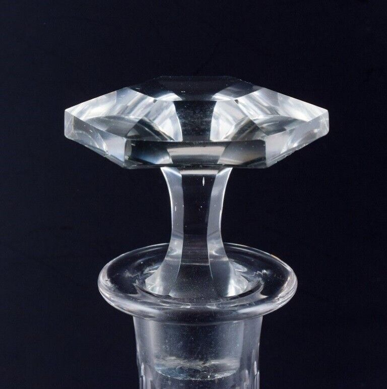 Danish glassworks hand-blown wine decanter in clear faceted cut glass 1930/40s