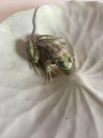 Royal Copenhagen Art Nouveau Frog on Water lilly leaf Dish No 12/5