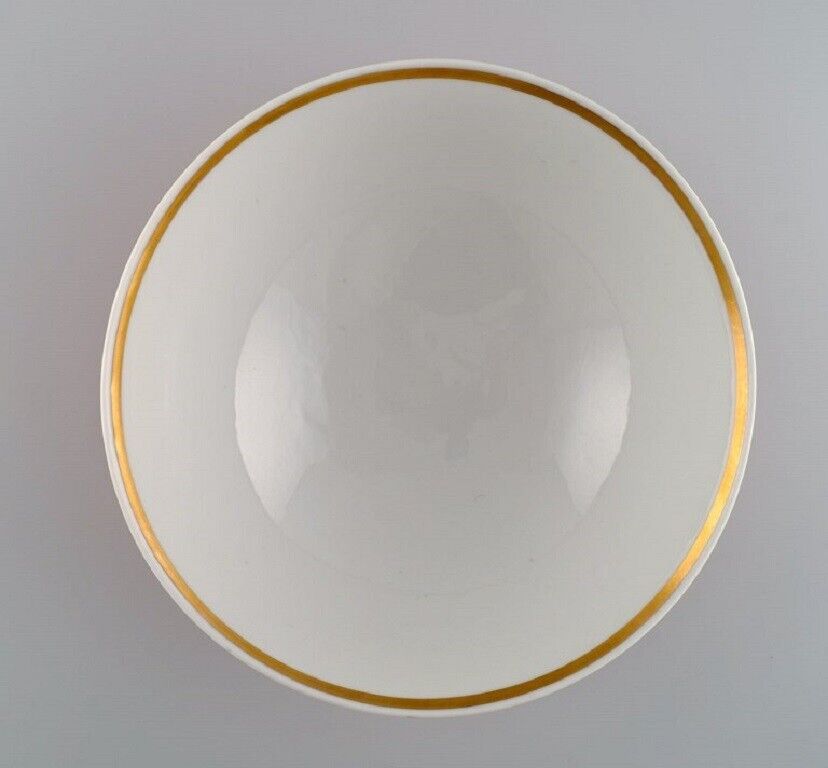 Royal Copenhagen Jægersborg porcelain bowl Orange with gold decoration 1920s