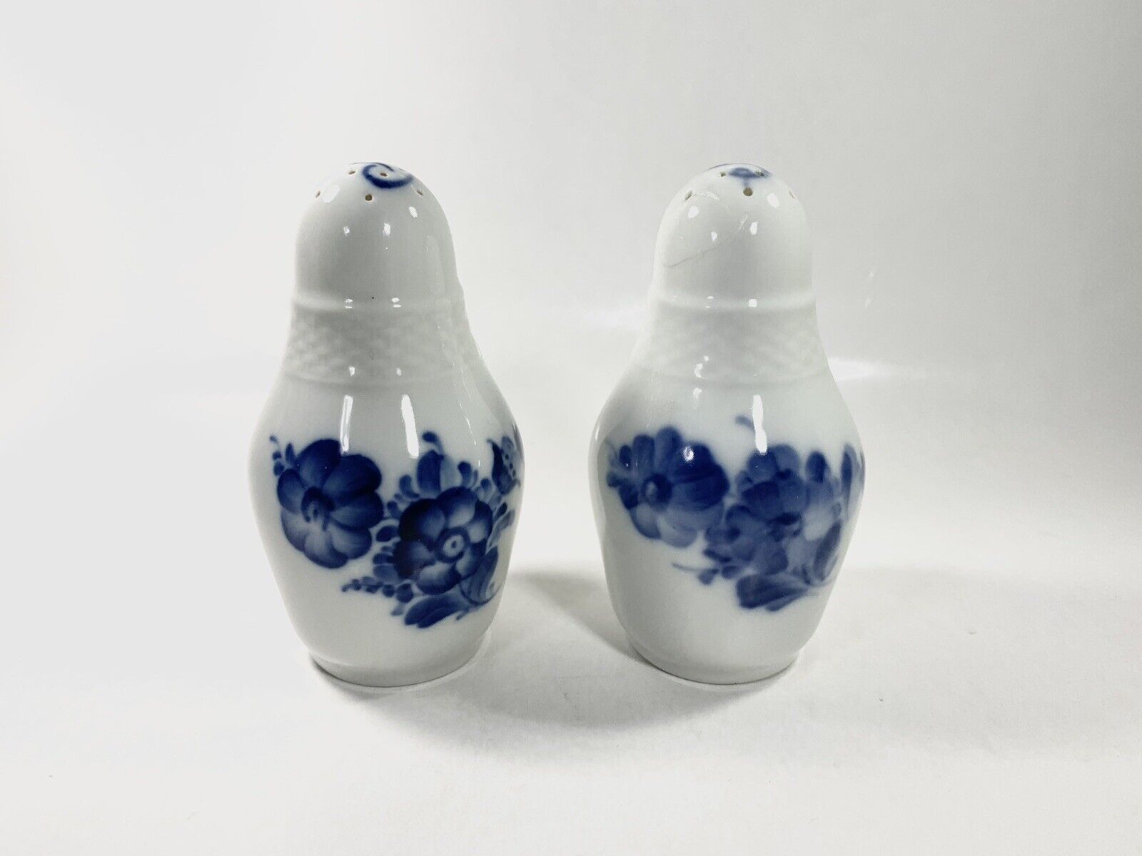 2x Royal Copenhagen Blue Flower 8221 Salt  Pepper Shakers