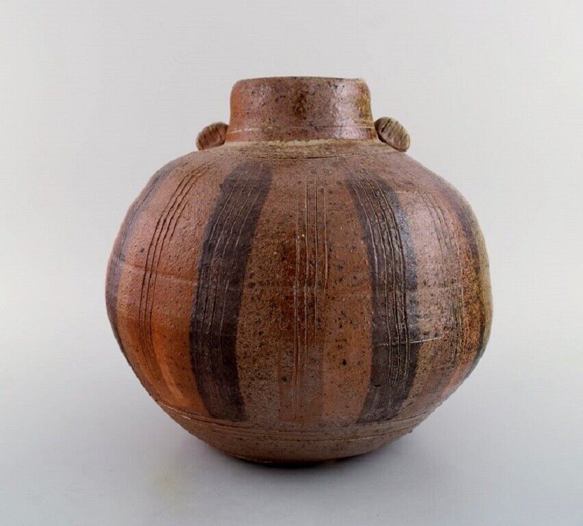 Gerd Zinnerström Sweden Large round unique vase in glazed stoneware