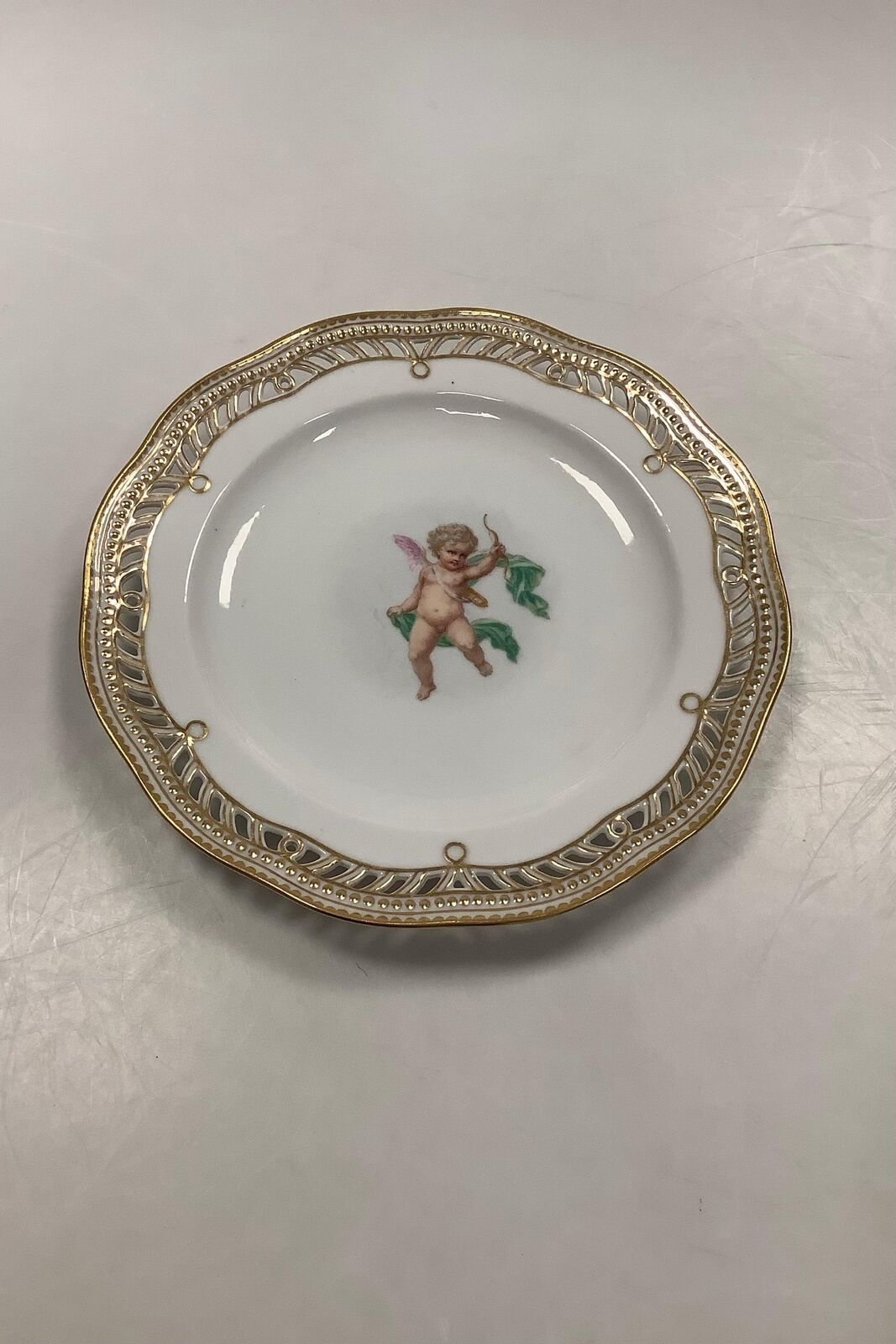 Set of 12 Flora Danica Plates No 3584 with Puttier / Angels from 1850-1870