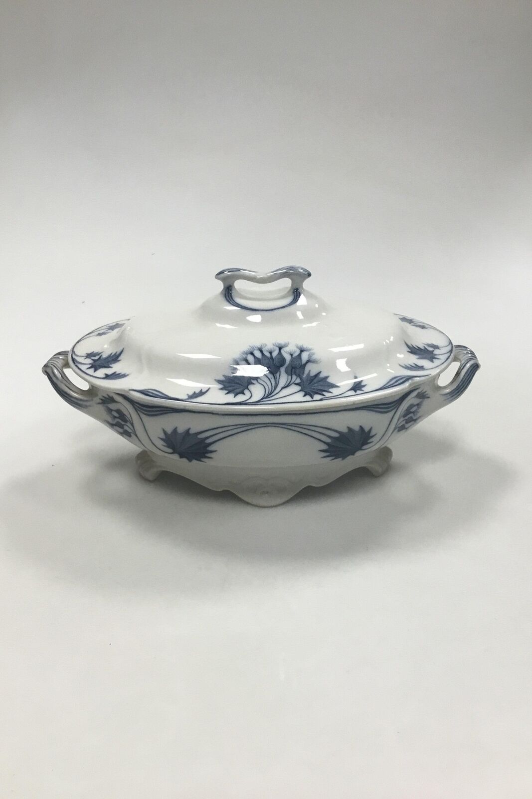 Villeroy and Boch Milla / Thistle Oval Tureen