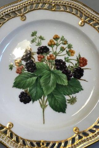 Royal Copenhagen Flora Danica Fruit Plate No 429/3584