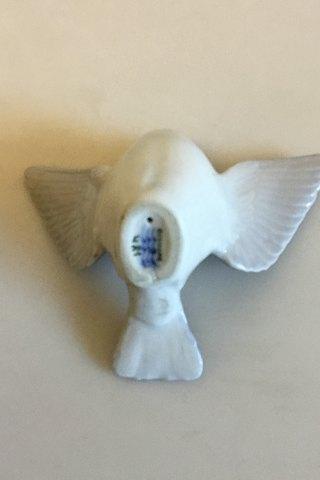 Royal Copenhagen Figurine of Titmouse with wings spread No 481