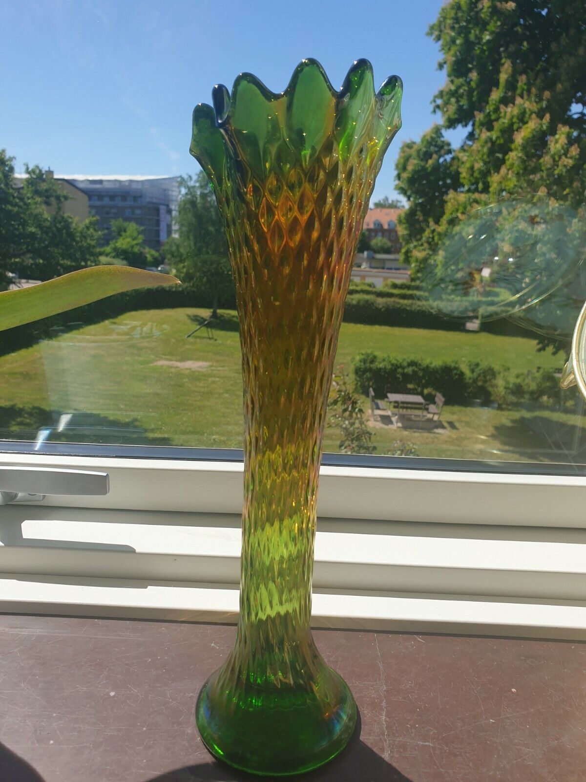 Beautiful Green Glass Vase 23 cm