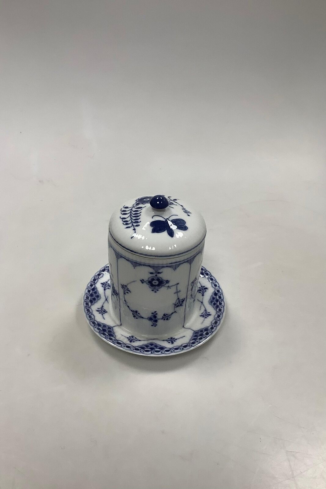 Royal Copenhagen Blue Fluted Half Lace jam jar No 725