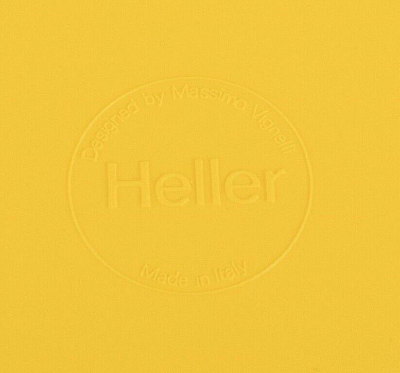 Massimo Vignelli for Heller Italy A set of 4 dinner plates in yellow melamine