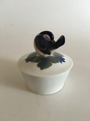 Royal Copenhagen Art Nouveau Lidded dish with Bird No 600/587