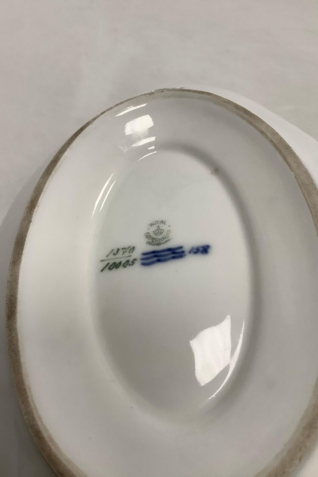 Royal Copenhagen / Kgl Porcelain Pursuit Dream Old Saucer No 1370 / 10005